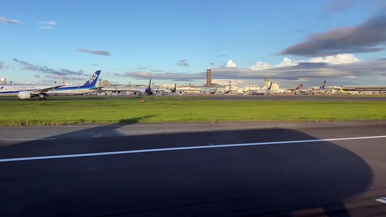 2024/09/09日本東京回台北的飛機上-起飛中 #忠駝論壇 #fyp