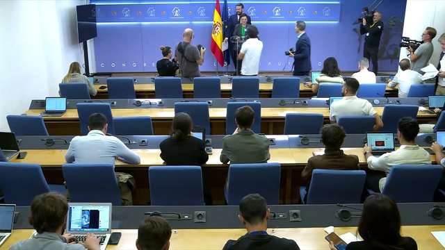 Bildu pacta con el Gobierno acabar con las pelotas de goma y con las devoluciones en caliente