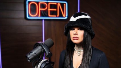 Snow Tha Product "Nah" (Live Performance) | Genius Open Mic