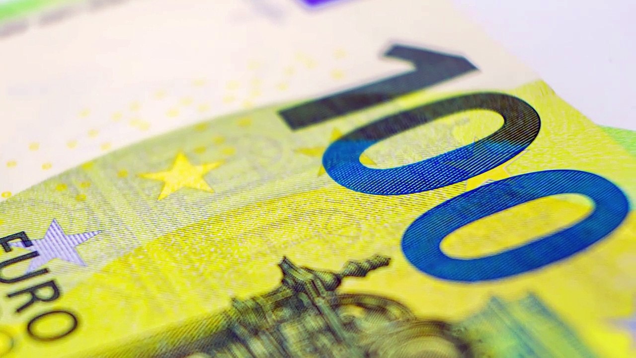 BONUS 100 EURO NATALE 2024: A CHI spetta e COME richiederlo
