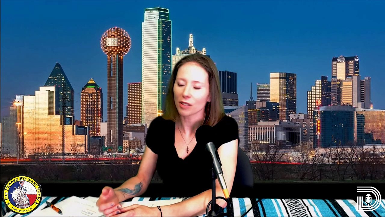 Guest: Cowgirl Amanda Baxter and Musician Casey Kearney