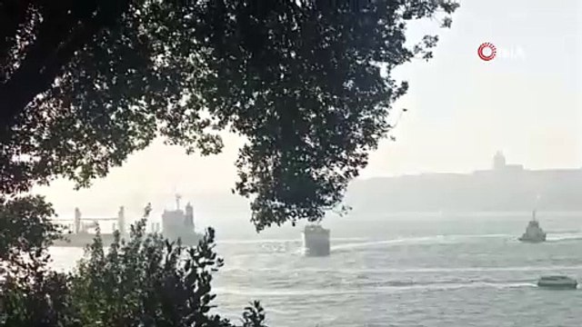 İstanbul Boğazı'nda iki yük gemisi çarpıştı! Korku dolu anlar kamerada