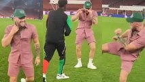 McGregor trying his UFC moves on Saka .mp4