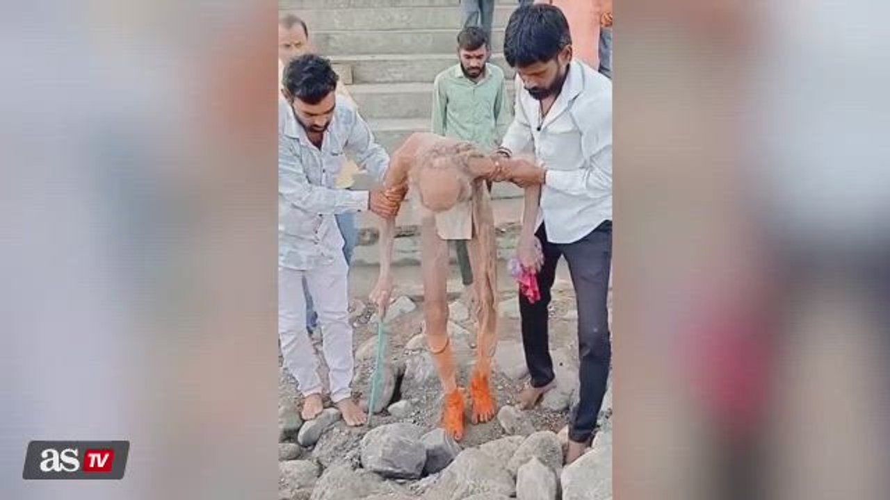 110-year-old man found in Indian cave in astonishing condition breaks the Internet