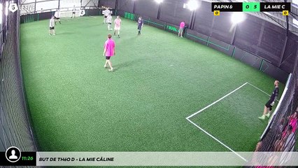 But de Théo D - LA MIE CÂLINE