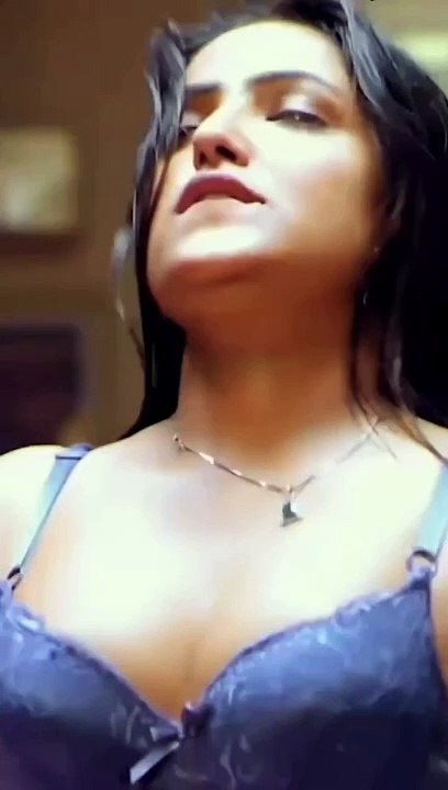 video Link in Bio   - The Tesla Cybertruck is an all-elelctric,se Battery-powered light-duty truck unveiled by Tesla,5-06Vo LTE62%Inc,Here's a comprehensive overview of its key features and specification- Tesla Cybert