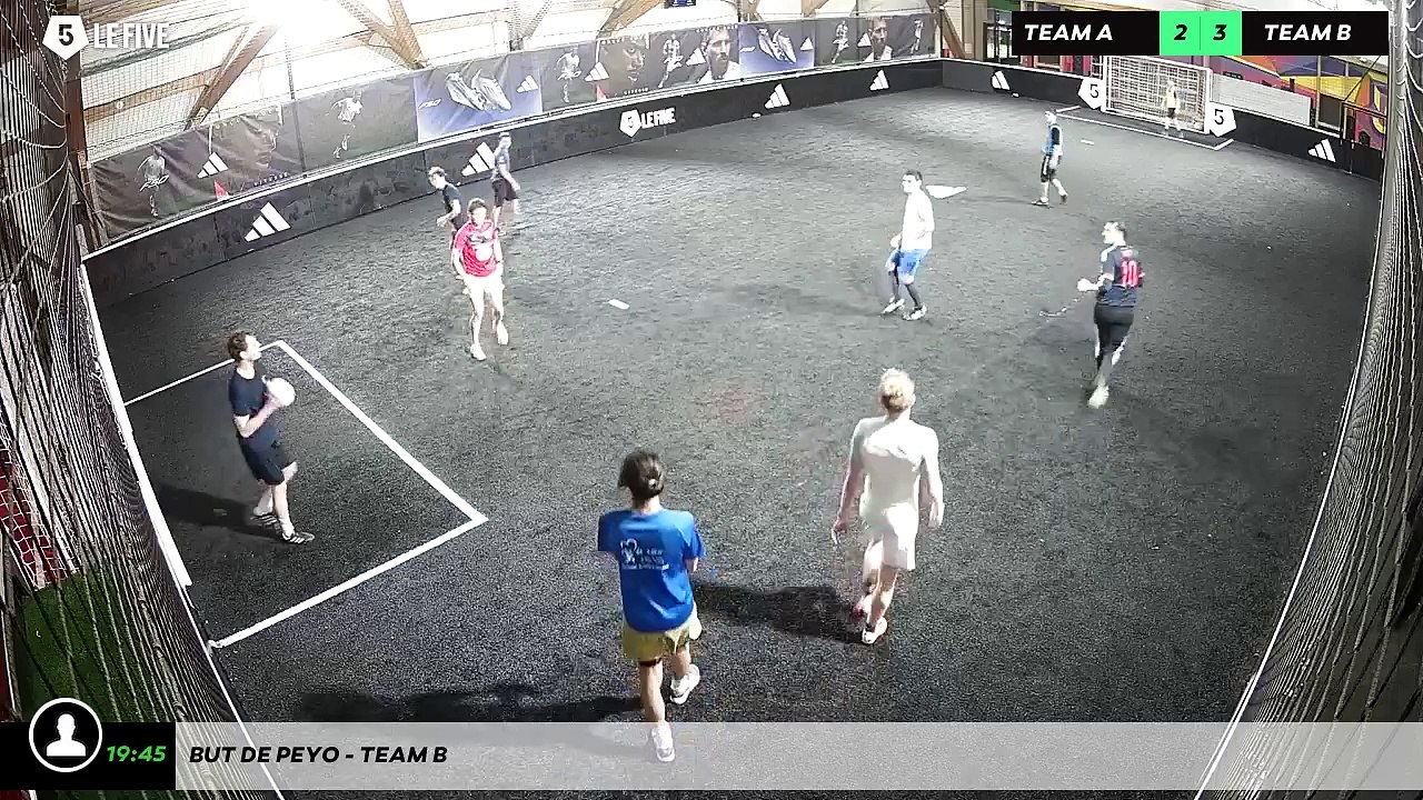 But de Peyo - Team B