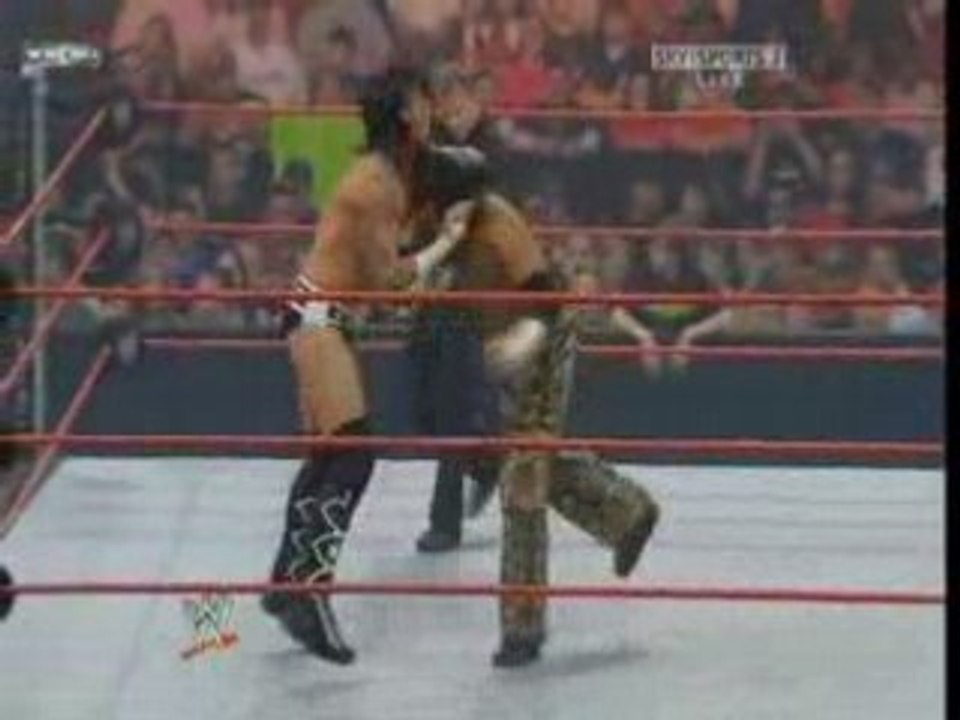 KOTR round 01 : CM Punk vs Matt Hardy