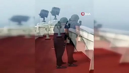 Husiler petrol tankerini vurdu: Saldırı saniye saniye kamerada