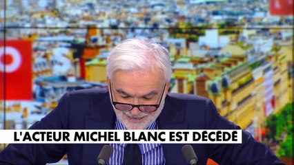 Édito Pascal Praud - Mort de Michel Blanc : «C'est une part de notre vie qu'incarnent ces comédiens»