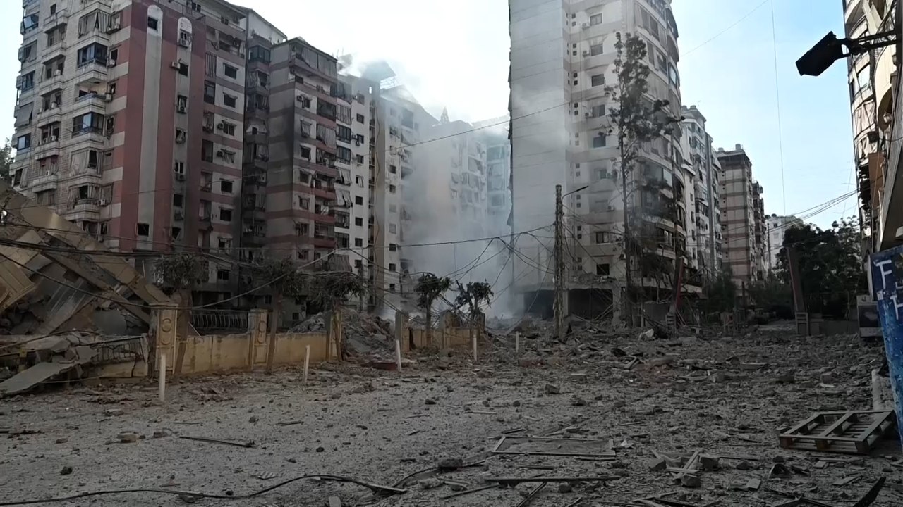 Los ataques aéreos nocturnos israelíes derriban varios edificios en Beirut
