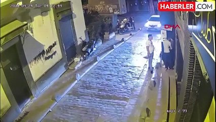 Beyoğlu'nda Kadına Taciz Girişimi, Şüpheliler Gözaltına Alındı