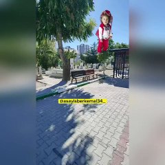 Müslüme'nin mezar taşı kırıldı