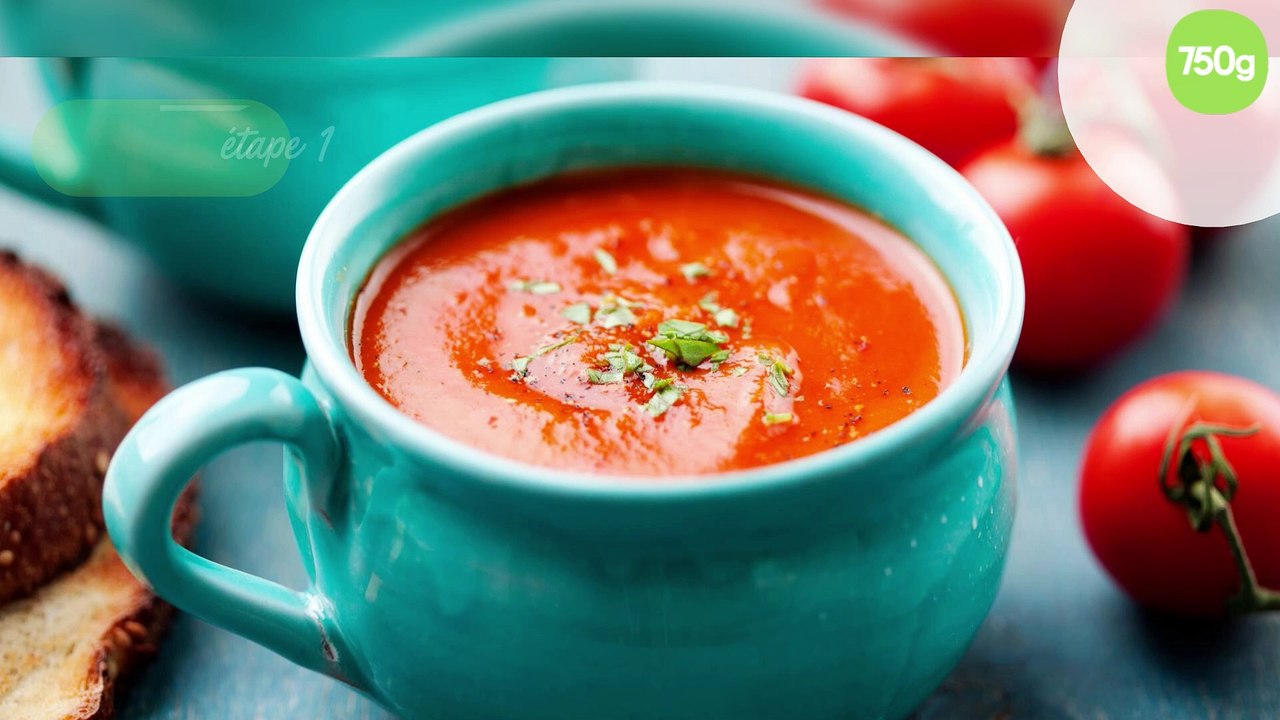 Soupe de tomates express avec des tomates pelées