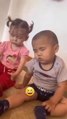 Cute and Funny Baby Hestrically ..baby Humor