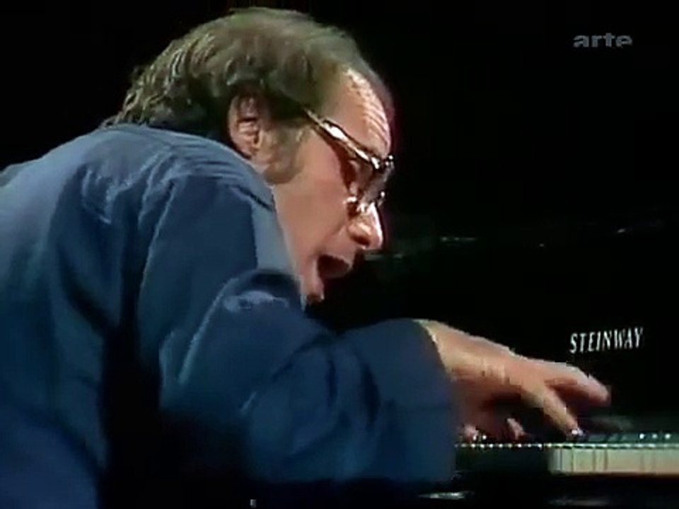 Glenn Gould - Fugue in E Major from The Well Tempered Clavier Book 2