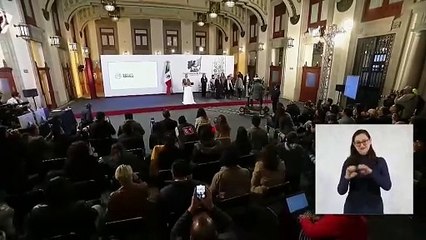 Sheinbaum presenta reformas de igualdad de género, contra la brecha salarial y violencia