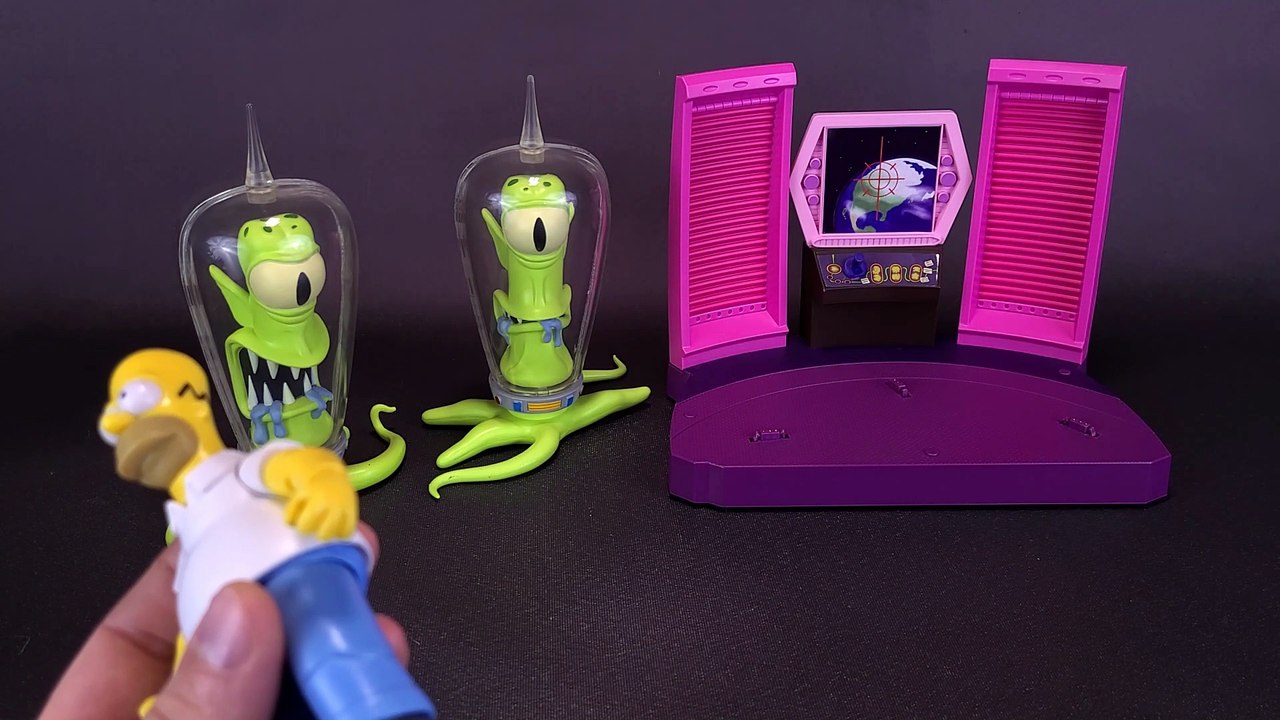 Playmates Simpsons Treehouse of Horror Spaceship Environment ToysrUs Exclusive