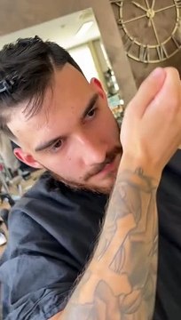 Nur @IShowSpeed könnte da noch dolmetschen #barber #friseur #skinfade #highfade #midfade #sidepart #