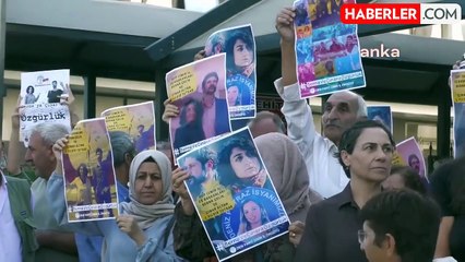 Eski Hdp İzmir İl Eş Başkanlarının "Silahlı Terör Örgütüne Üye Olma" Suçundan Yargılandığı Davanın İlk Duruşması Görüldü
