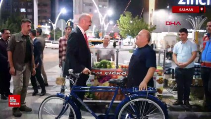 Batman'da çalınan bisikletini Vali, çiğköftelerini Bakan Yerlikaya aldı