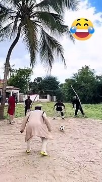 Funny Moment in Football #2 #shorts #sports #goals #football #footballskills #footballshorts #shortsfootball #funnyfootball #comedyfootball #wtf_moments_in_football_shorts #cr7 #messi #ronaldo #naymar #mbappy #cr7shorts #ronaldinho #viralfootball #mes