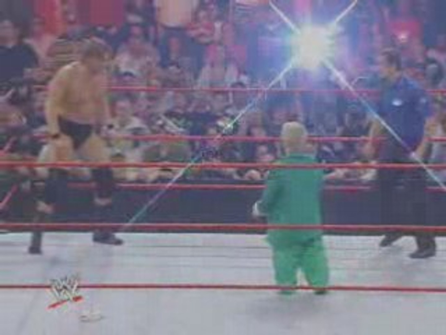 Hornswoggle Vs Rey Mysterio