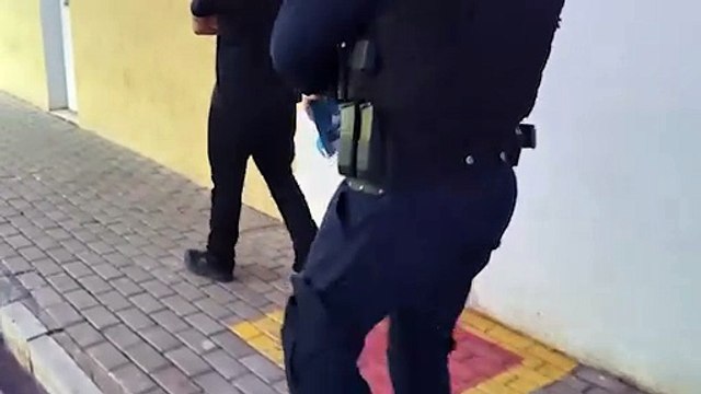 Homem é detido dirigindo carro com placas adulteradas