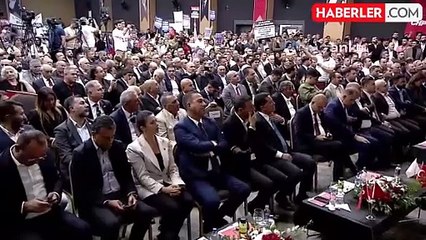 Özgür Özel: "Chp'lilerin Tamamını Memnun Edecek Adayı Belirleyeceğimiz Güne Kadar Cumhurbaşkanı Adayım Sizlersiniz"