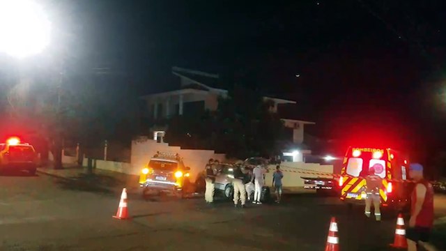 Viatura da PM se envolve em acidente com vítimas no Parque São Paulo