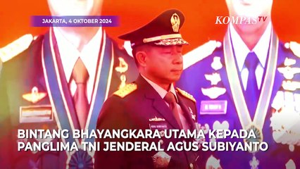 Momen Kapolri Sematkan Bintang Bhayangkara Utama ke Panglima TNI dan 3 Kepala Staf TNI