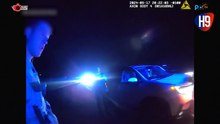 Momen Polisi Amerika Hentikan Mobil yang Melaju Terlalu Kencang