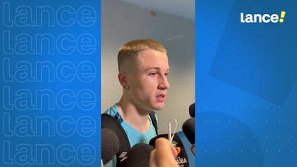 Igor comenta estreia como profissional na Arena do Grêmio