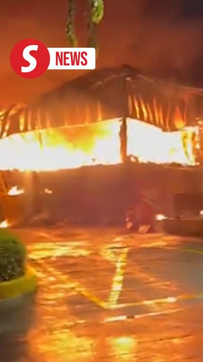 Furniture shop on LDP goes up in flames
