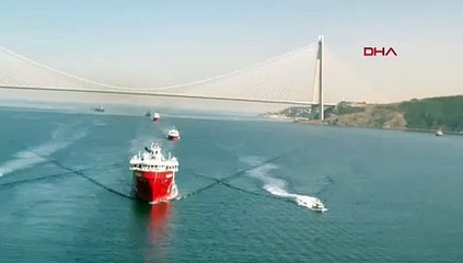 İstanbul - Oruç Reis Araştırma Gemisi İstanbul Boğazı'ndan geçiyor-1 //Havadan görüntüler