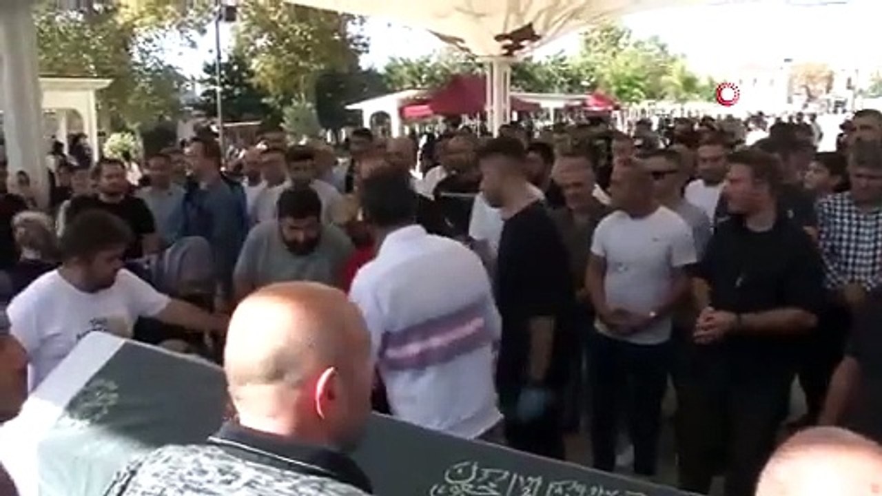 İkbal Uzuner Ebedi Yolculuğuna Uğurlandı