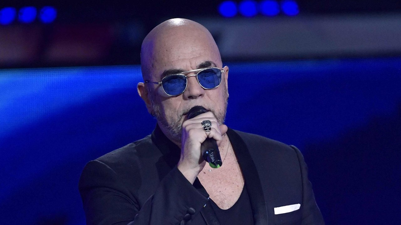 GALA VIDEO - Pascal Obispo et Étienne Daho unis dans la peine : ils se retrouvent pour rendre hommage à leur grand ami