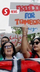 Tunisians protest against President Saied two days before presidential vote