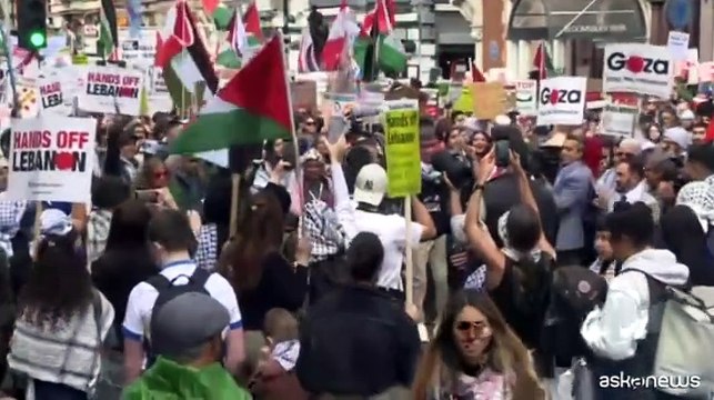 In migliaia in piazza a Londra per la Palestina