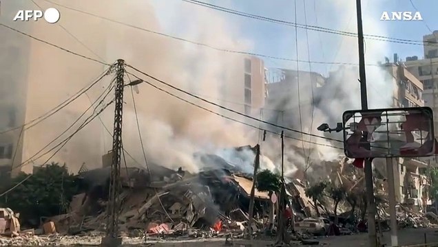 Libano, macerie e detriti dopo l'attacco a Beirut
