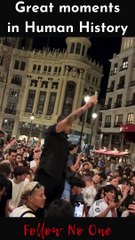 Lost Phone in Times Square: Epic Reunion Sparks Crowd Frenzy #viralVideo #Feelgood