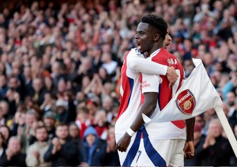 Saka steers Arsenal to 3-1 comeback win over Southampton