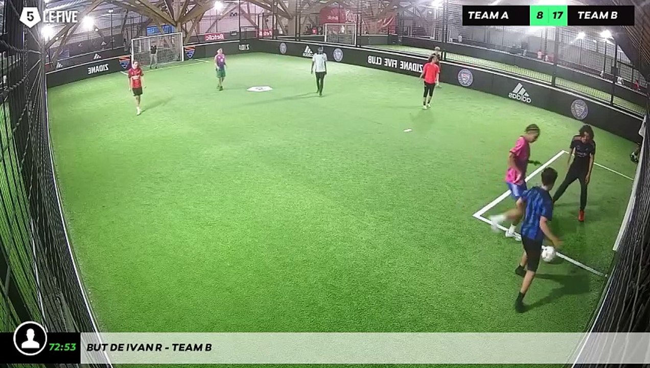 But de Ivan R - Team B