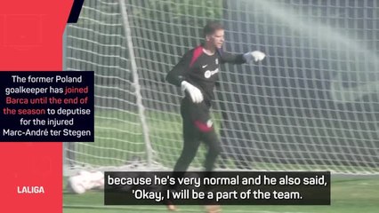 Flick sees Szczesny's 'experience and quality' as boost for Barca