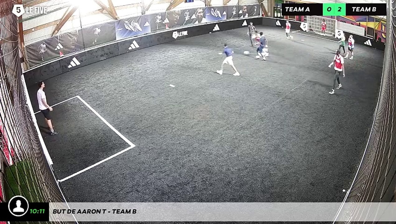 But de Aaron T - Team B