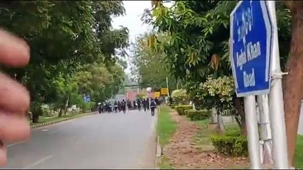 علی امین گنڈاپور گرفتاری کے لائیو مناظر _ پولیس اور رینجز گگھس گئی۔ Ali Amin Gandapur Arrest(360P)