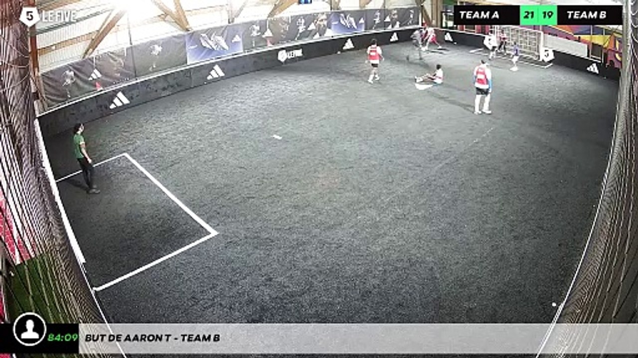 But de Aaron T - Team B