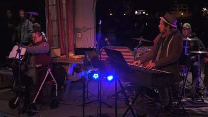 Oeuvre Collective: Poésie-Piano-Batterie