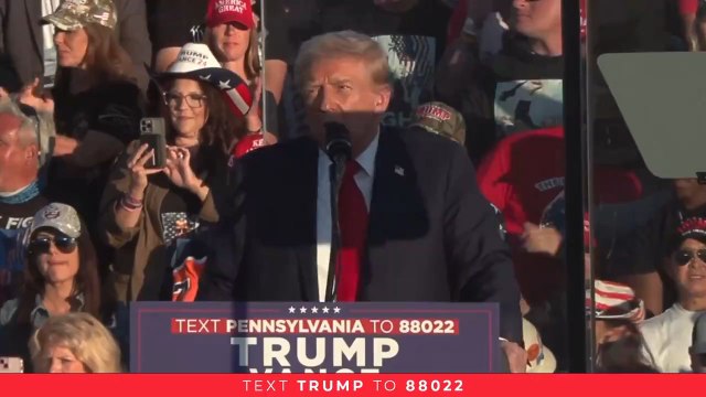 Ce que nos adversaires n'ont jamais compris, c'est que ce mouvement n'a jamais été centré sur moi. Il a toujours été tourné vers VOUS Les gens ordinaires qui sont le cœur et l'âme de notre pays