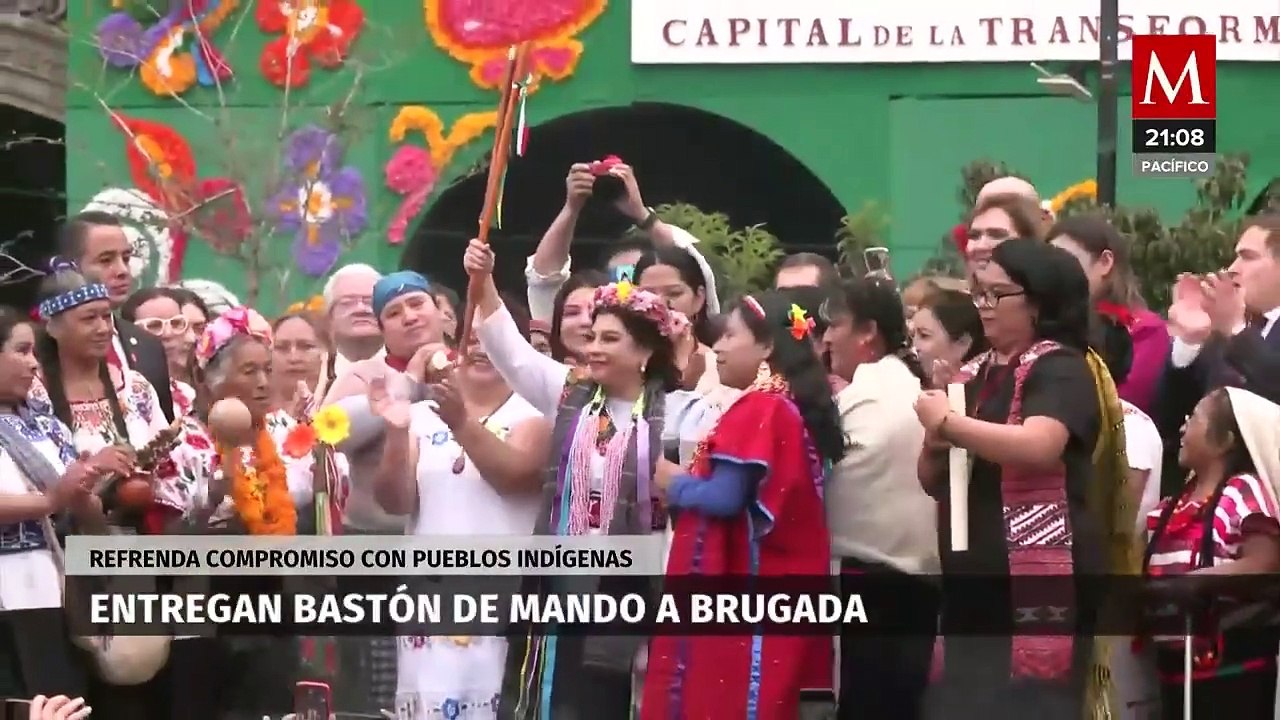 Comunidades indígenas entregan Bastón de Mando a Clara Brugada